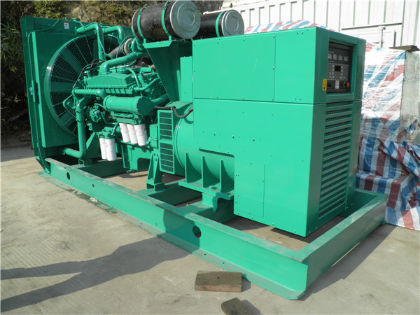 博白发电车出租-柴油发电机组在使用的过程中应该做好哪些防护工作