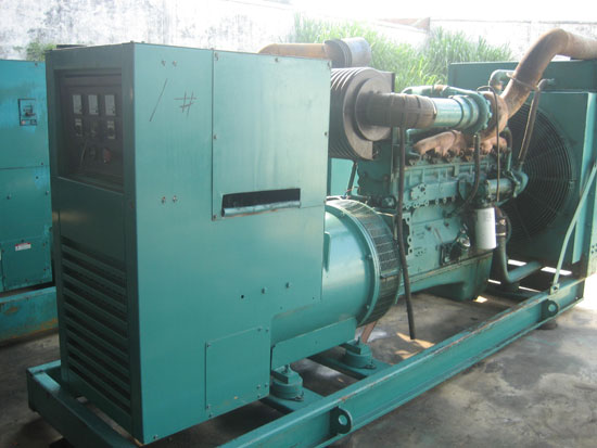 博白租赁发电机- 发电机碳刷磨损的原因是什么