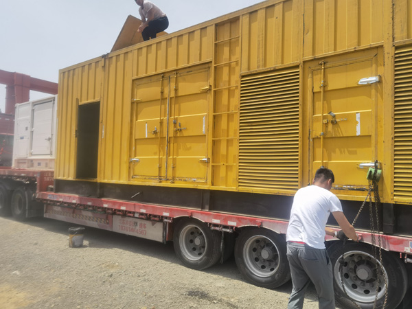 博白除了负载情况和发动机维护，还有哪些因素会影响 200kw 柴油发电机的油耗？
