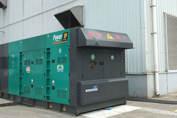 博白燃油滤清器的更换流程是怎样的？