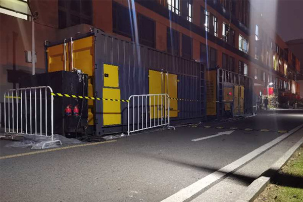 博白柴油发电机组的输出电压是如何调节的？