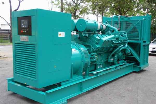 博白柴油发电机组电压不稳定怎样维修？